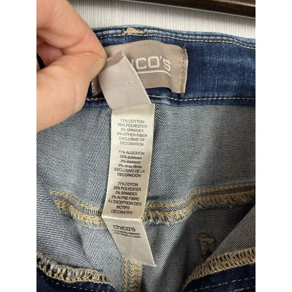 Chicos Women's Denim Capri Size 1 32x20 Medium Wash GUC - Picture 6 of 10